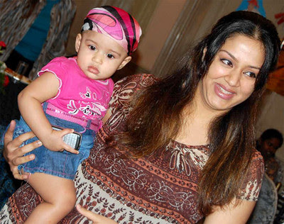 Jyothika with Diya