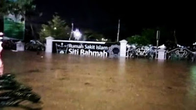 Rabu Malam, Sejumlah Wilayah di Padang Mengalami Banjir