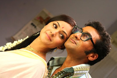 Kollywood Hero suriya, simran, sameera reddy and divya in Varanam Aayiram Movie - Photo Stills