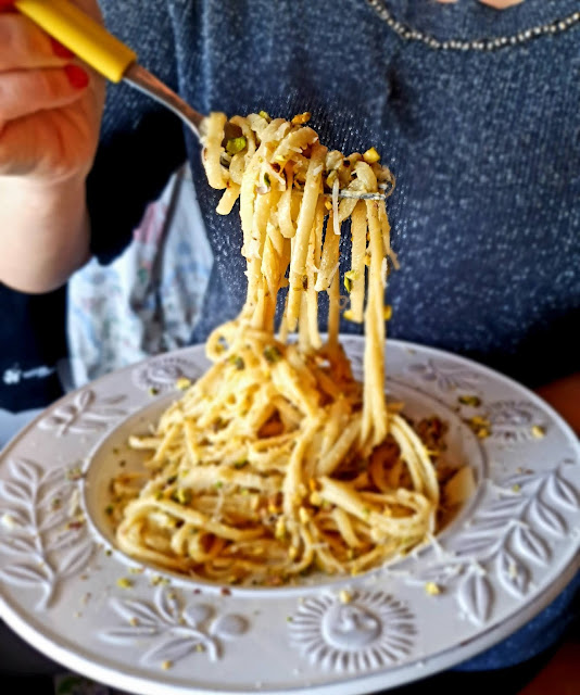 orzechy i pestki lara gessler, Lara Gessler,kuchnia polska,spaghetti kuchnia włoska, prosta kuchnia,szybki obiad,wykwintny obiad,blog kulinarny