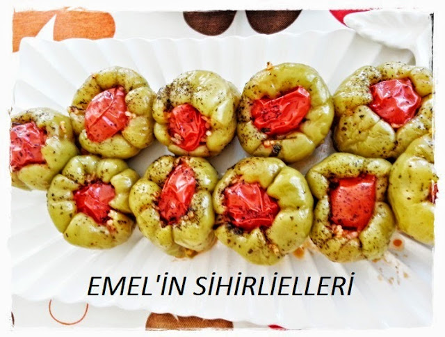 BULGURLU ZEYTİNYAĞLI BİBER DOLMA TARİFİ,BİBER DOLMA TARİFİ,BİBER DOLMA NASIL YAPILIR,BULGURLU BİBER DOLMA NASIL YAPILIR