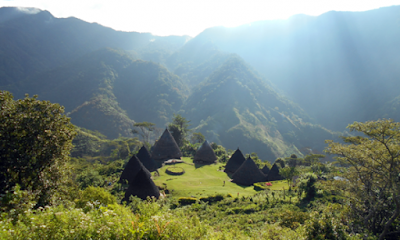 foto desa wae rebo flores