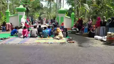 suran di desa purwosari