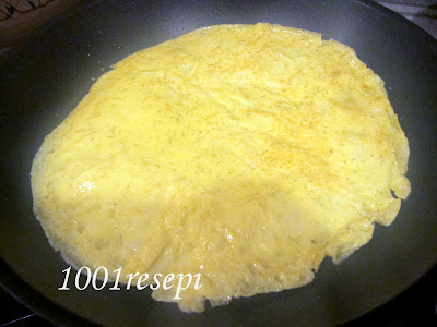 Koleksi 1001 Resepi: sosej and telur dadar wrap