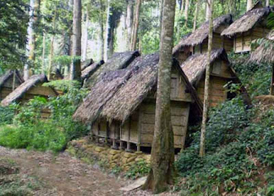 Gambar Rumah Adat Suku Baduy