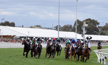 caulfield cup_finish 2