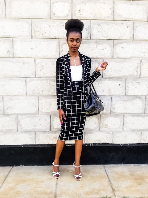 What To Wear To A Job Interview- A Skirt Suit