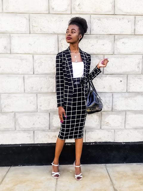 What To Wear To A Job Interview- A Skirt Suit