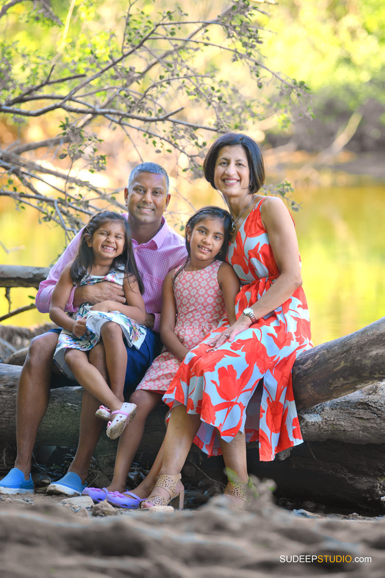 Summer Family Pictures in Nature Outdoor Kids Portraits SudeepStudio.com Ann Arbor Family Portrait Photographer