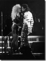 96837_michael-jackson-performs-a-duet-with-sheryl-crow-during-a-concert-in-rome-may-1988
