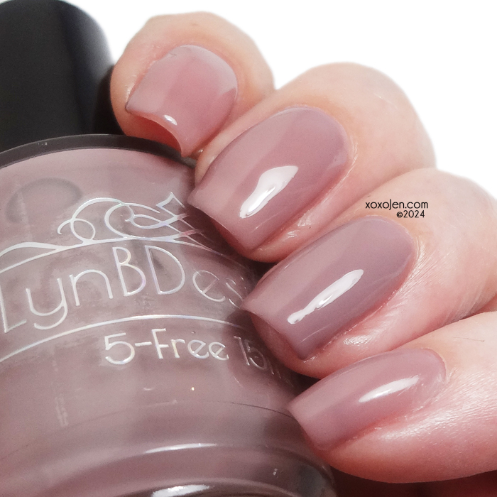 xoxoJen's swatch of LynB Designs That’s Taupe