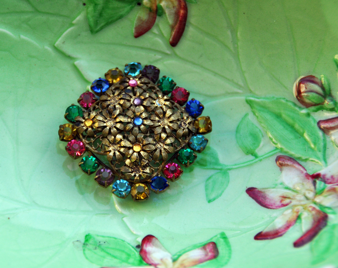 brooch wedding bouquet