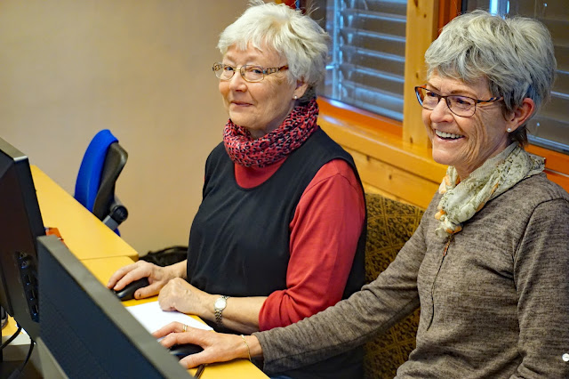 Anna Steinbakke og Wenche Skjaak Moen. Foto: Sigrun Eide