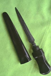 TOMBAK PUSAKA SADAK