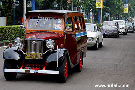 Otomotif Mobil Kuno Semakin Cantik