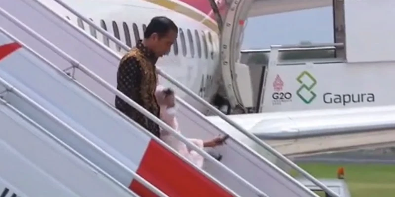 Iriana Jokowi Jatuh di Tangga Pesawat, Pigai Minta Direksi Angkasa Pura dan Garuda Indonesia Diperiksa