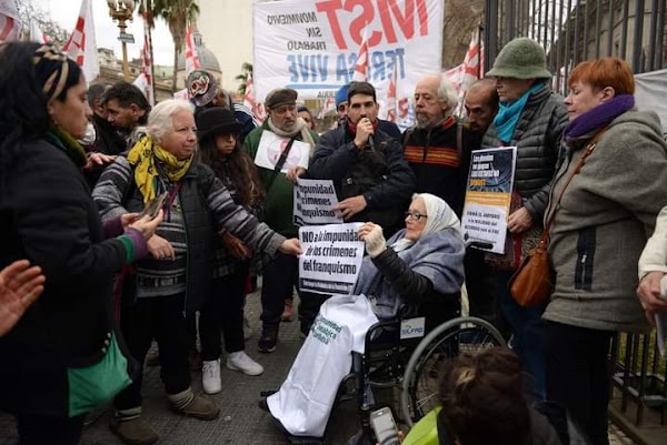 Colectivos de DDHH en Argentina exhiben su respaldo a la causa del franquismo