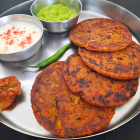 Instant Maharashtrian Thalipeeth Recipe 