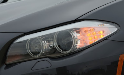 2011 BMW 528i Front Light View