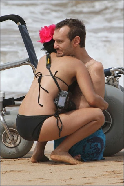 VIDEO: Meet The Man That Was Born Without No Arms and Legs Nick Vujicic