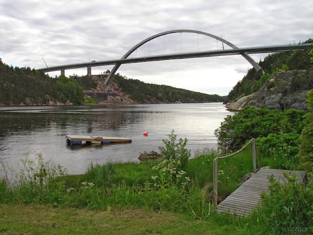 Nya Svinesundsbron från den norska sidan.