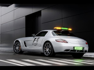  F1 Safety Car 2010  Mercedes SLS AMG