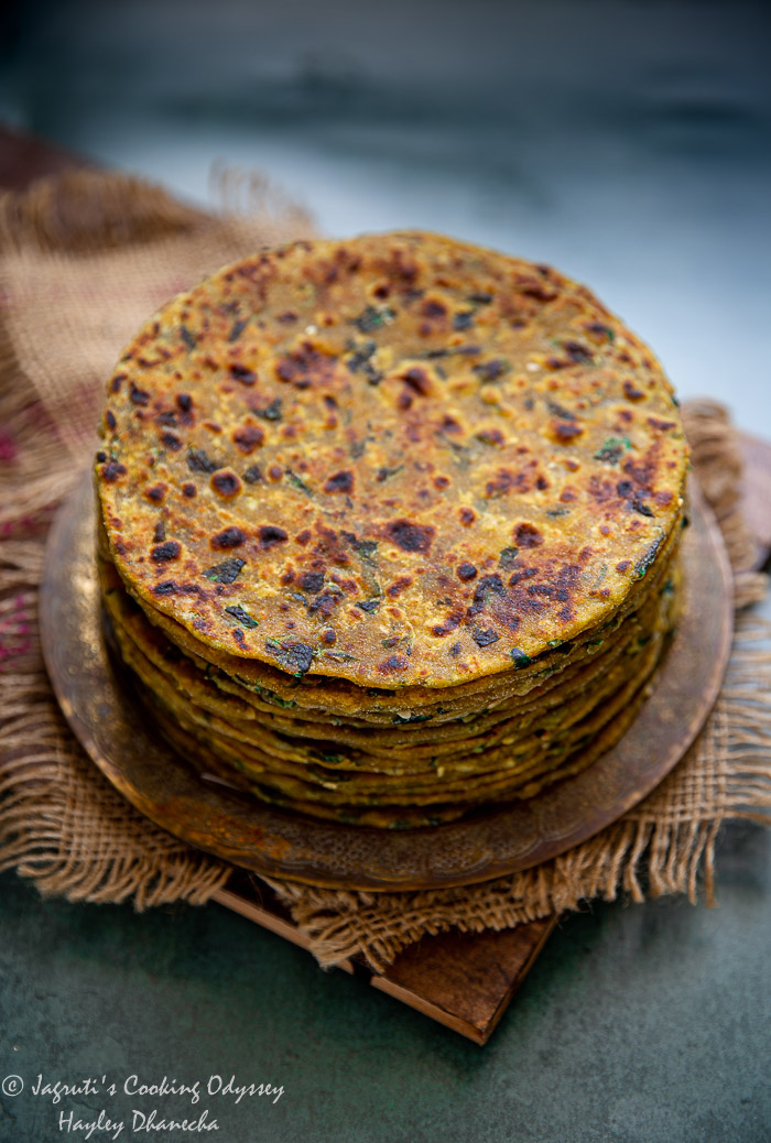 Stack of bajra methi thepla on a plate