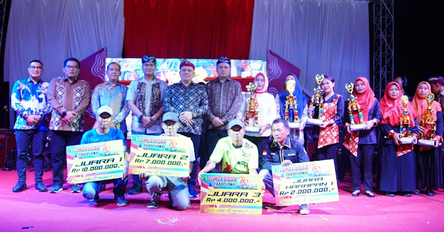 
Tumpah Ruah.!! Masyarakat Antusias Saksikan Festival Bali
