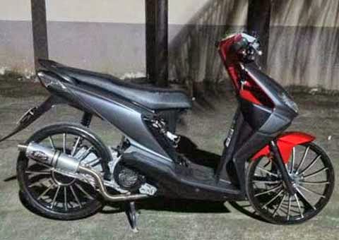 Gambar Modifikasi Motor Honda Beat Hitam Velg 17