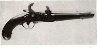 Model 1842 Augustin-lock Austrian cavalry pistol is shown with (below) Prussian dragoon pistol having linked rammer and Bavarian horse pistol made at Amberg Arsenal. These arms are preserved in Smithsonian Institution collection as specimens from U.S. Civil War purchases, but very few “horse pistols” were ever imported for either North or South. Proof of use in battle should be demanded with “Civil War gun” offering today from dealer or collector.