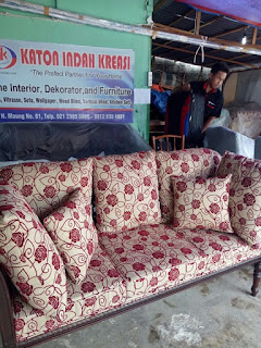 service sofa depok