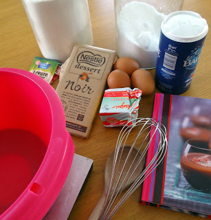 Ingrédient pour la recette des madeleine coque au chocolat