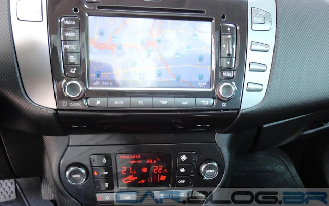 Fiat Bravo 2013 Branco - interior - console central