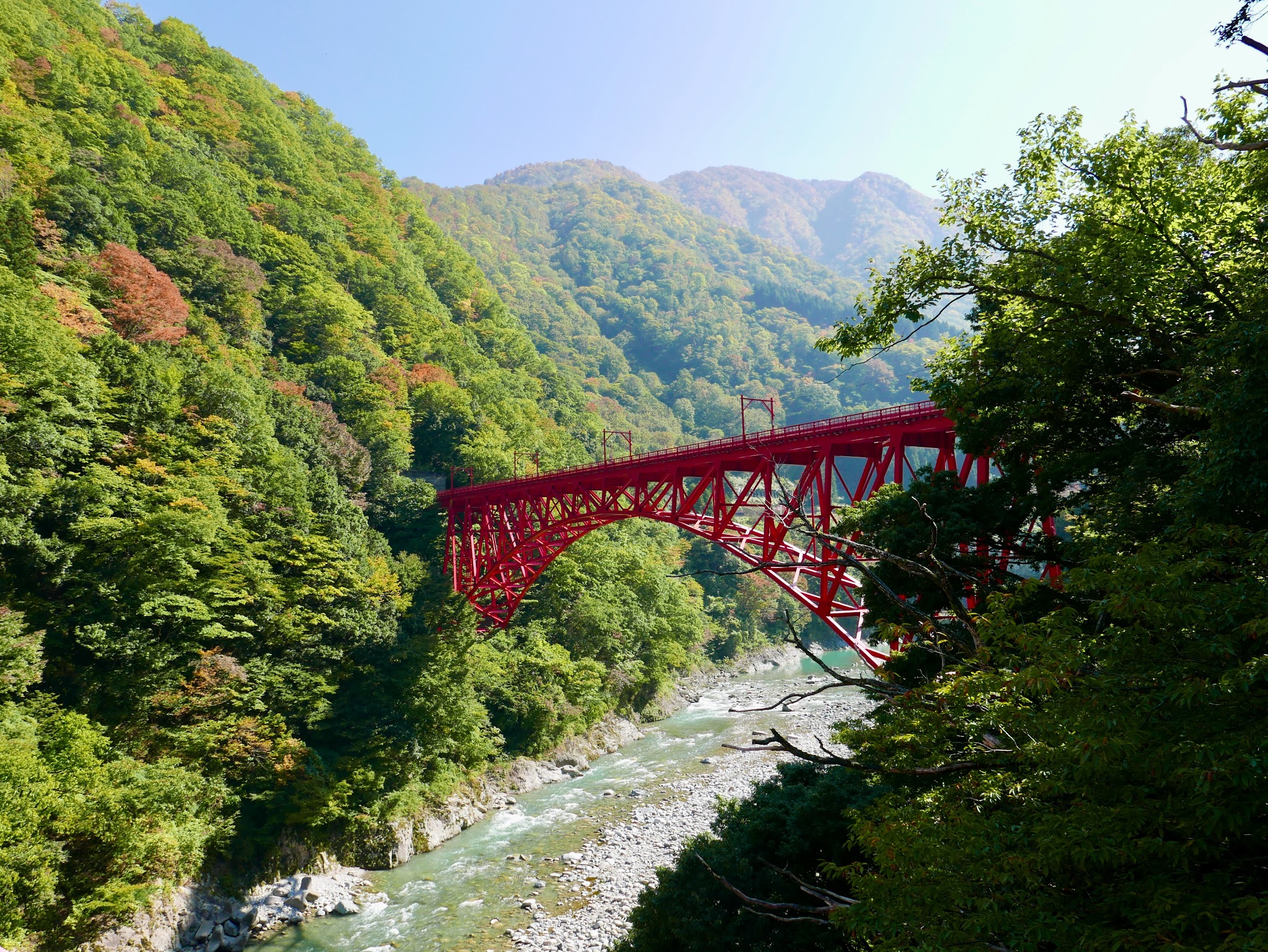 宇內月溫泉-新山彥橋