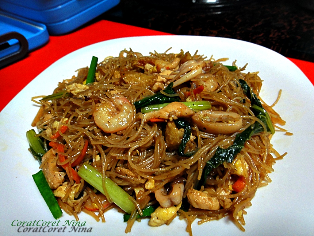 CoratCoret Nina: Mee Hoon Goreng Hailam