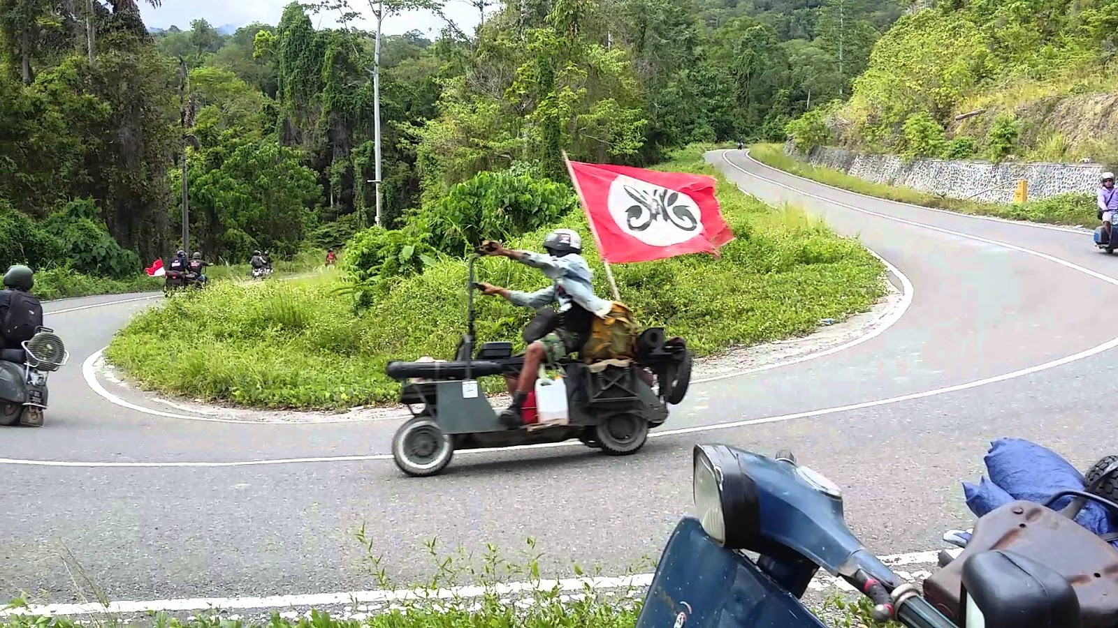 Modifikasi Motor Vespa Gembel Paling Unik Kabar Lucu Dan Unik