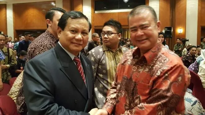 Foto Nasrul Abit dan Prabowo Subianto. Pesan Perantau Sebut Kemenangan Nasrul Abit Akan Ukir Sejarah Pessel.