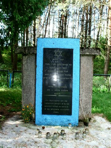 The Kelme memorial plaque, honoring events of 26 July 1941 worldwartwo.filminspector.com