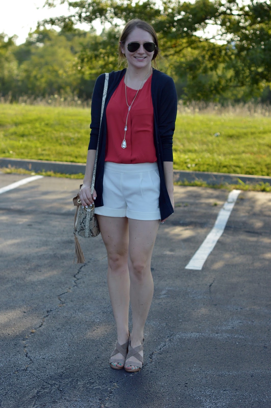 cute outfit ideas with white shorts | red, white, and blue outfit ideas | what to wear on labor day | shorts with block heeled sandals | summer outfit ideas | 