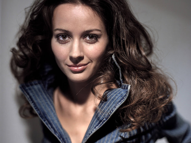 Sexy Supermodel Amy Acker Hot Pictures 1600 X 1200