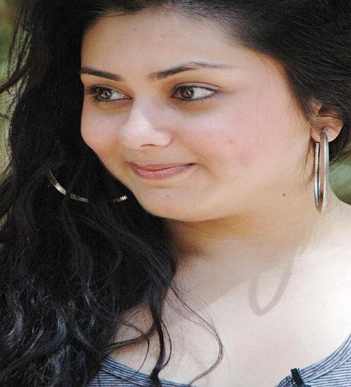 Tamil Hit Actress Namitha New Expressions Photos