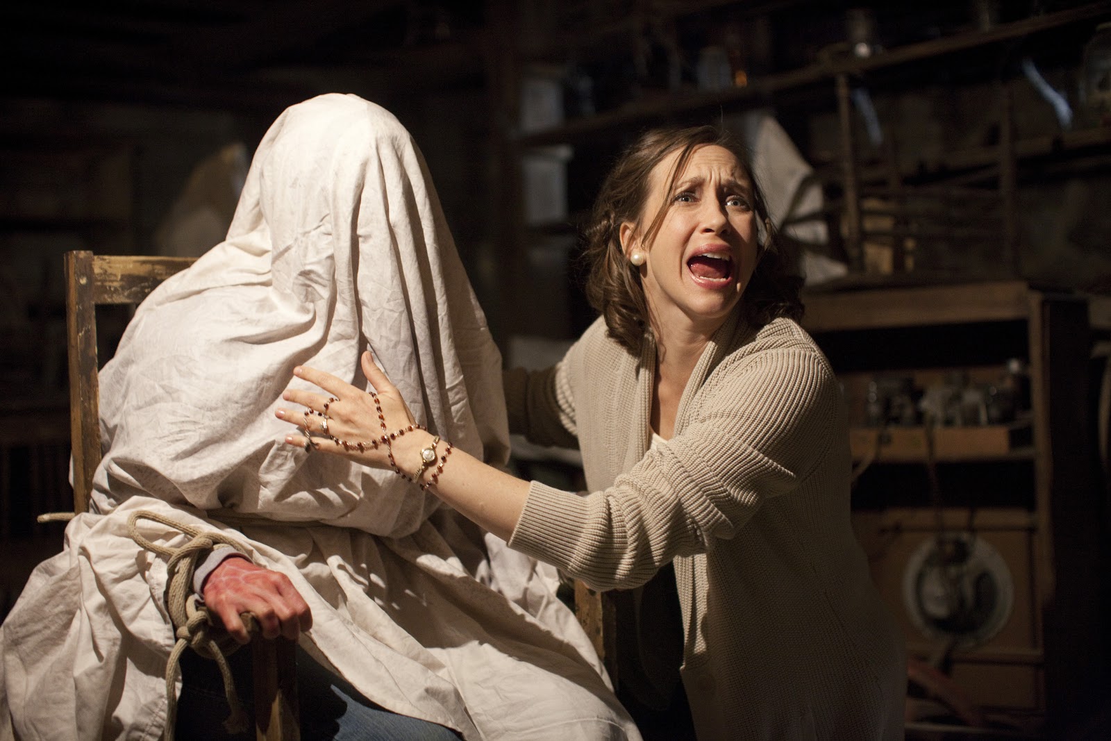 the-conjuring-vera-farmiga-8invoca%C3%A7