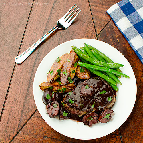 Steak with Mushroom and Wine Sauce