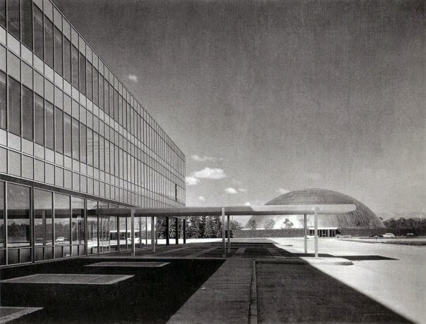 General Motors Technical Center in Michigan | Eero Saarinen | 1955