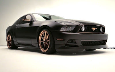 2013 Ford Mustang GT High Gear right front