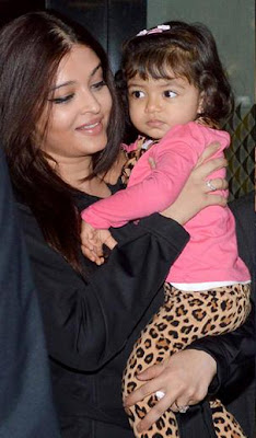 Aaradhya Bachchan Snapped at New York Airport