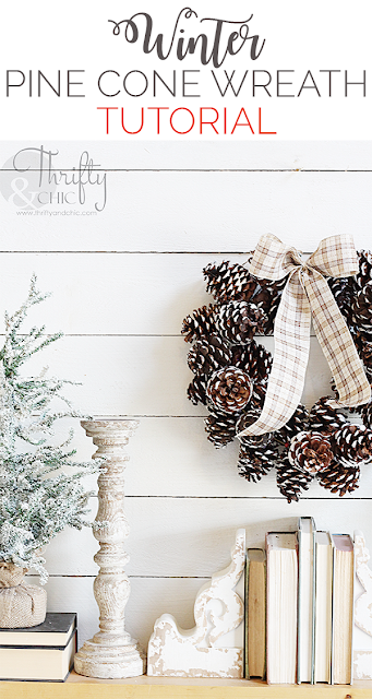 DIY Winter pine cone wreath. DIY pine cone crafts. DIY Christmas wreath tutorial. Christmas craft ideas. Easy Christmas crafts. DIY Christmas decor.