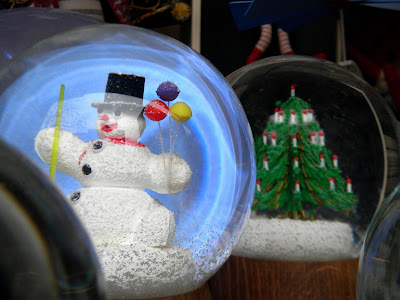 Snowman Snow Globe