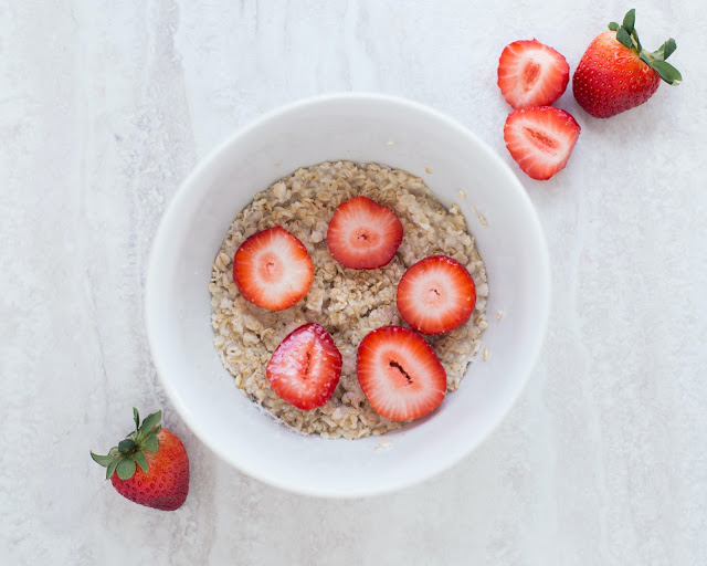 Strawberries and Cream Oatmeal, strawberry, oatmeal, Cream oatmeal, strawberries