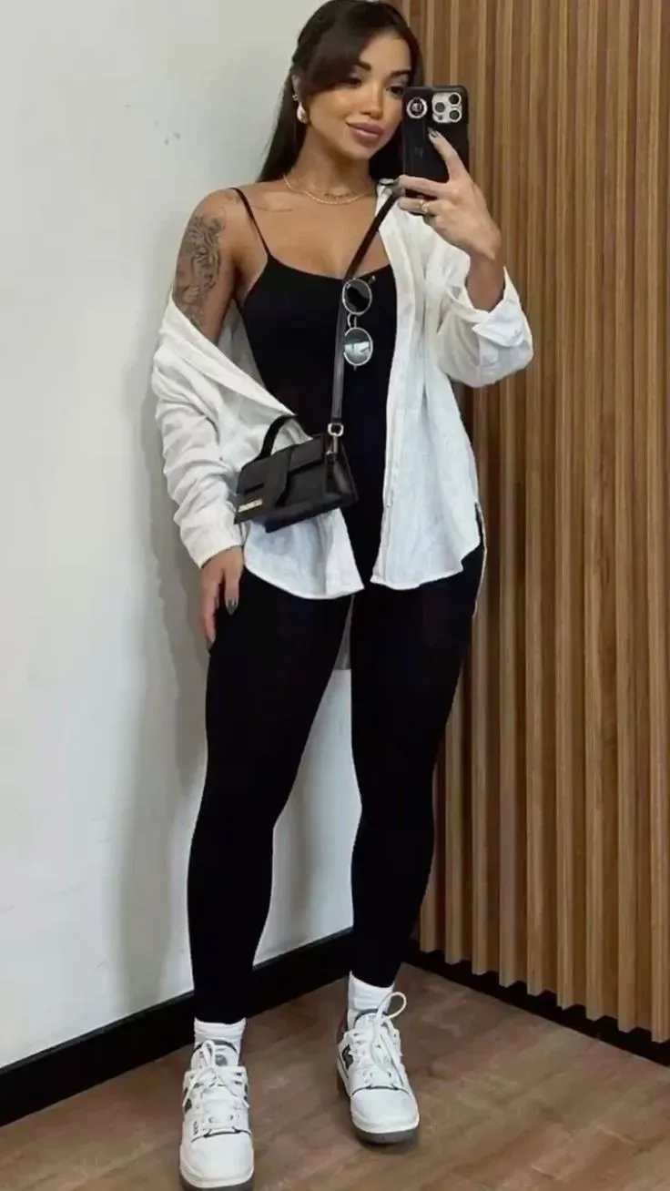 Outfit con enterizo negro